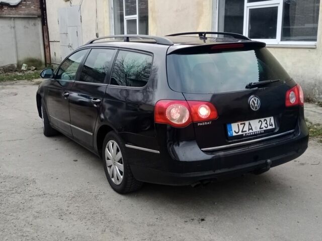 Черный Фольксваген Пассат Вариант, объемом двигателя 2 л и пробегом 300 тыс. км за 2300 $, фото 1 на Automoto.ua