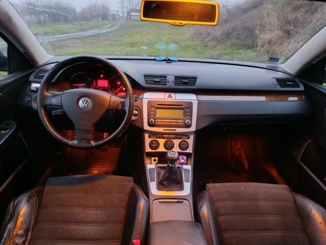 Чорний Фольксваген Пассат Варіант, об'ємом двигуна 2 л та пробігом 330 тис. км за 2900 $, фото 11 на Automoto.ua