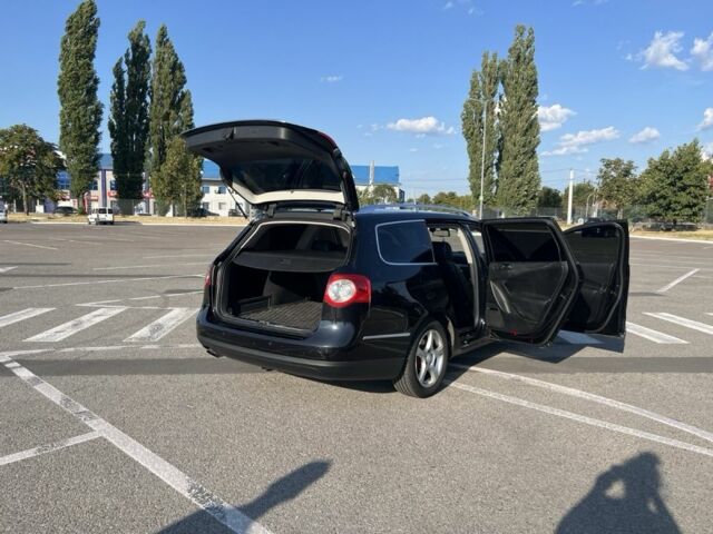 Фольксваген Пассат Вариант 2006 в Житомире на Automoto.ua Черный Фольксваген Пассат Вариант, объемом двигателя 2 л и пробегом 365 тыс. км за 6800 $, фото 3 на Automoto.ua