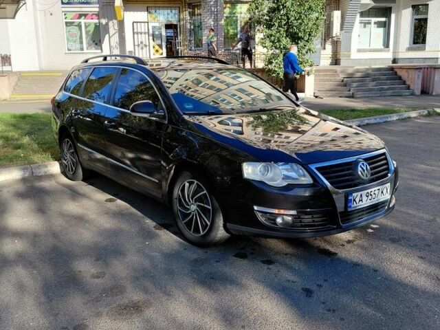 Чорний Фольксваген Пассат Варіант, об'ємом двигуна 2 л та пробігом 300 тис. км за 5500 $, фото 1 на Automoto.ua