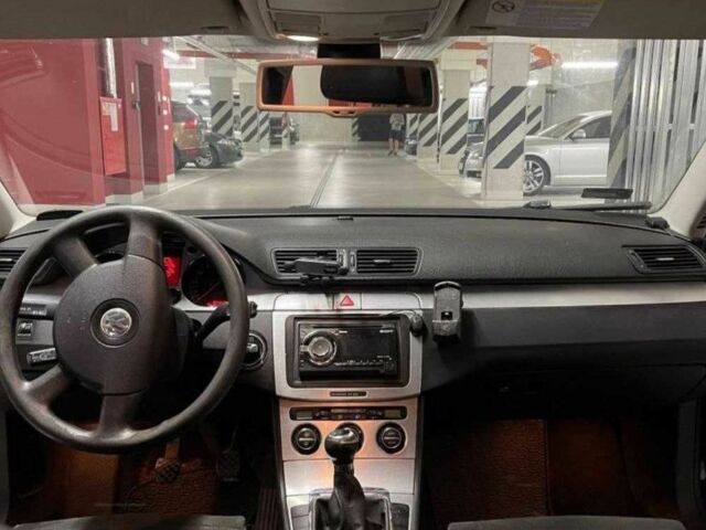 Чорний Фольксваген Пассат Варіант, об'ємом двигуна 2 л та пробігом 264 тис. км за 2100 $, фото 4 на Automoto.ua