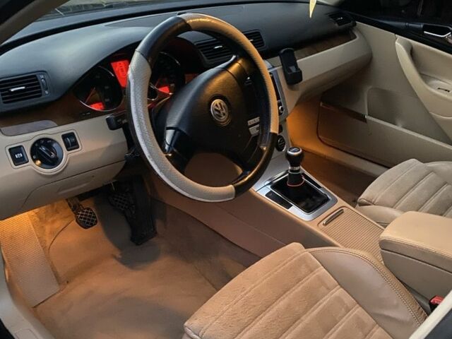 Черный Фольксваген Пассат Вариант, объемом двигателя 1.97 л и пробегом 342 тыс. км за 6300 $, фото 5 на Automoto.ua