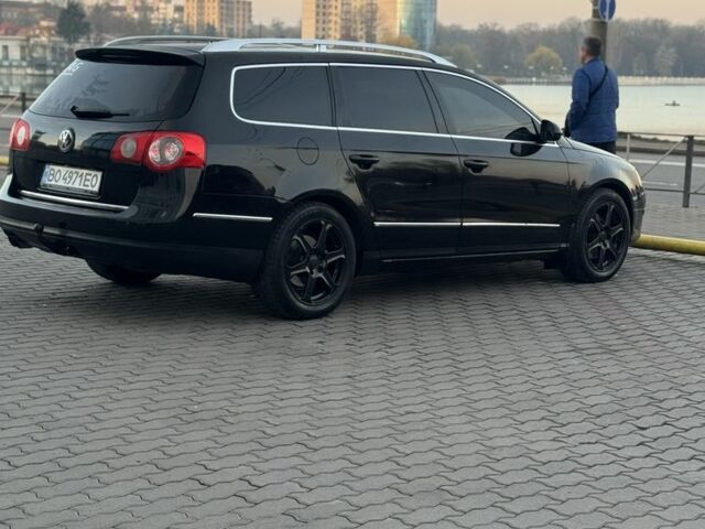 Черный Фольксваген Пассат Вариант, объемом двигателя 2 л и пробегом 250 тыс. км за 2000 $, фото 12 на Automoto.ua