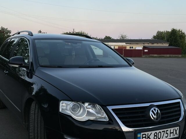 Черный Фольксваген Пассат Вариант, объемом двигателя 1.6 л и пробегом 290 тыс. км за 6750 $, фото 1 на Automoto.ua