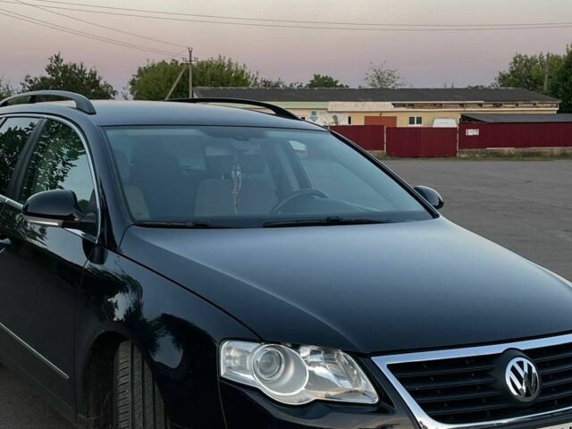 Черный Фольксваген Пассат Вариант, объемом двигателя 1.6 л и пробегом 304 тыс. км за 5500 $, фото 1 на Automoto.ua