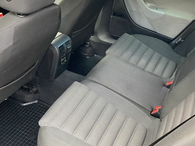 Фольксваген Пассат Вариант 2006 в Кривом Роге на Automoto.ua Черный Фольксваген Пассат Вариант, объемом двигателя 2 л и пробегом 317 тыс. км за 6450 $, фото 17 на Automoto.ua