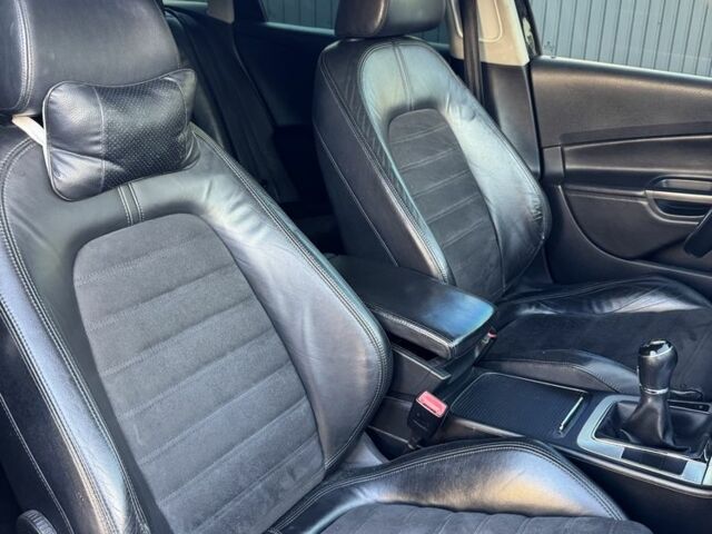 Черный Фольксваген Пассат Вариант, объемом двигателя 2 л и пробегом 335 тыс. км за 6200 $, фото 10 на Automoto.ua