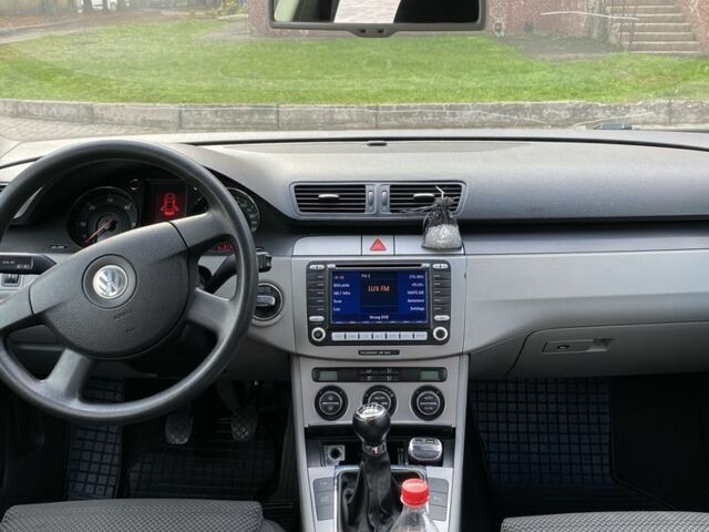 Фольксваген Пассат Вариант 2006 в Кривом Роге на Automoto.ua Черный Фольксваген Пассат Вариант, объемом двигателя 2 л и пробегом 317 тыс. км за 6450 $, фото 21 на Automoto.ua