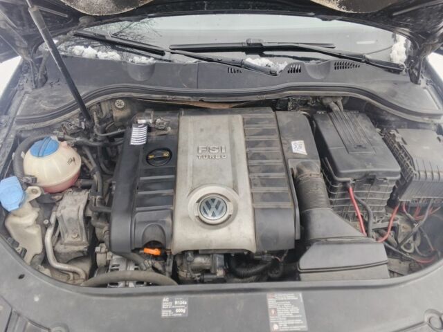 Черный Фольксваген Пассат Вариант, объемом двигателя 2 л и пробегом 345 тыс. км за 4800 $, фото 5 на Automoto.ua