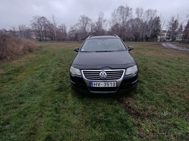 Чорний Фольксваген Пассат Варіант, об'ємом двигуна 2 л та пробігом 330 тис. км за 2900 $, фото 1 на Automoto.ua