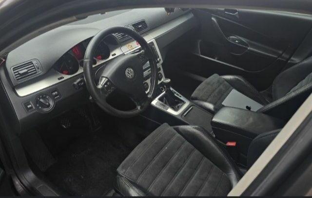 Черный Фольксваген Пассат Вариант, объемом двигателя 2 л и пробегом 405 тыс. км за 2950 $, фото 5 на Automoto.ua