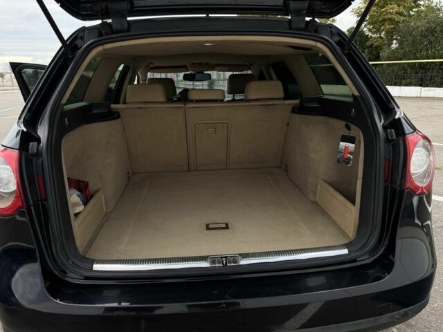 Фольксваген Пассат Вариант 2006 в Белгород-Днестровском на Automoto.ua Черный Фольксваген Пассат Вариант, объемом двигателя 2 л и пробегом 350 тыс. км за 5800 $, фото 12 на Automoto.ua