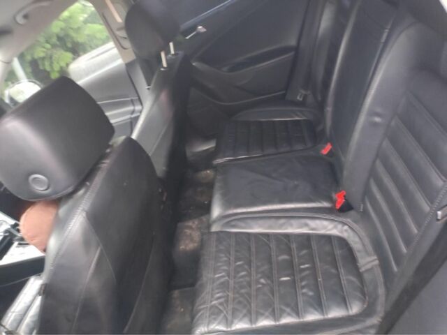 Черный Фольксваген Пассат Вариант, объемом двигателя 0 л и пробегом 350 тыс. км за 3850 $, фото 4 на Automoto.ua