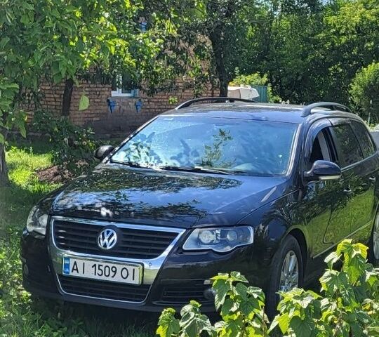 Черный Фольксваген Пассат Вариант, объемом двигателя 2 л и пробегом 378 тыс. км за 6000 $, фото 6 на Automoto.ua