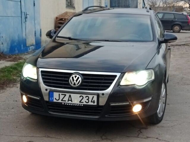 Черный Фольксваген Пассат Вариант, объемом двигателя 2 л и пробегом 300 тыс. км за 2300 $, фото 7 на Automoto.ua