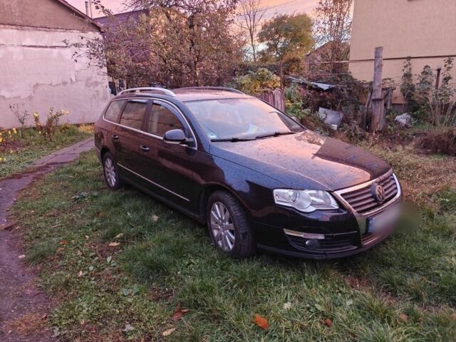 Черный Фольксваген Пассат Вариант, объемом двигателя 2 л и пробегом 225 тыс. км за 6000 $, фото 1 на Automoto.ua