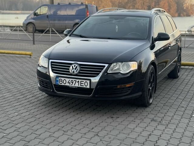 Черный Фольксваген Пассат Вариант, объемом двигателя 2 л и пробегом 250 тыс. км за 2000 $, фото 8 на Automoto.ua