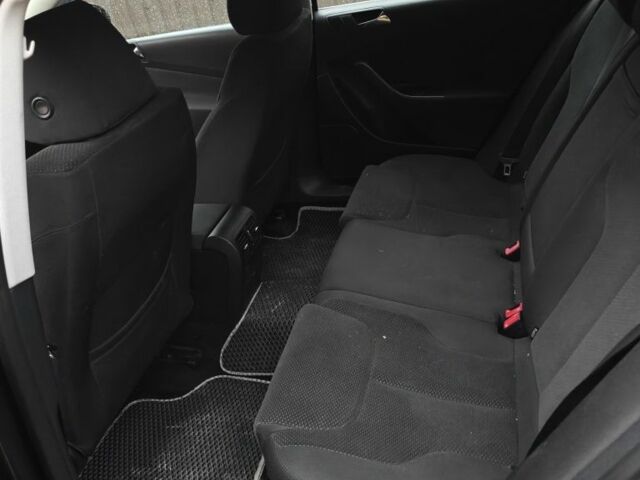 Черный Фольксваген Пассат Вариант, объемом двигателя 2 л и пробегом 225 тыс. км за 6000 $, фото 10 на Automoto.ua