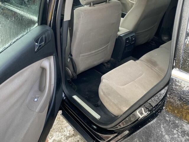 Черный Фольксваген Пассат Вариант, объемом двигателя 2 л и пробегом 258 тыс. км за 2610 $, фото 5 на Automoto.ua