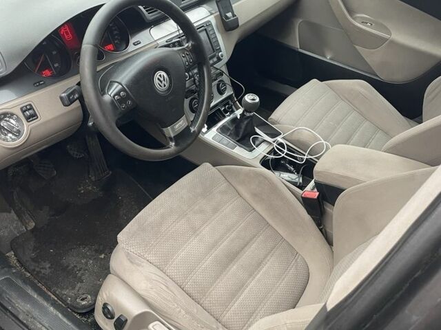 Чорний Фольксваген Пассат Варіант, об'ємом двигуна 0 л та пробігом 377 тис. км за 3000 $, фото 5 на Automoto.ua