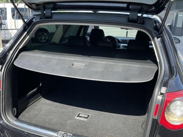 Чорний Фольксваген Пассат Варіант, об'ємом двигуна 2 л та пробігом 390 тис. км за 6300 $, фото 6 на Automoto.ua