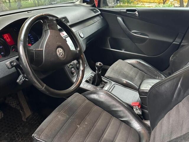 Фольксваген Пассат Вариант 2006 в Киеве на Automoto.ua Черный Фольксваген Пассат Вариант, объемом двигателя 2 л и пробегом 354 тыс. км за 2500 $, фото 7 на Automoto.ua