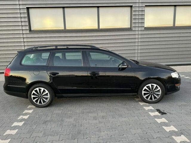 Черный Фольксваген Пассат Вариант, объемом двигателя 1.9 л и пробегом 228 тыс. км за 1736 $, фото 3 на Automoto.ua