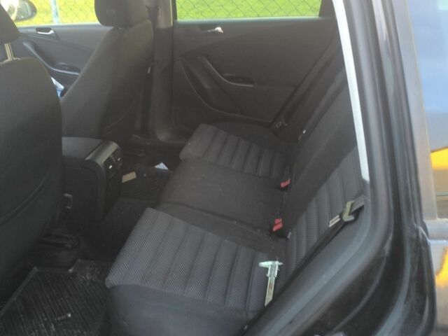 Черный Фольксваген Пассат Вариант, объемом двигателя 2 л и пробегом 440 тыс. км за 3700 $, фото 7 на Automoto.ua