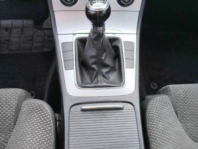 Чорний Фольксваген Пассат Варіант, об'ємом двигуна 2 л та пробігом 220 тис. км за 6750 $, фото 5 на Automoto.ua