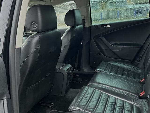 Чорний Фольксваген Пассат Варіант, об'ємом двигуна 2 л та пробігом 375 тис. км за 2500 $, фото 4 на Automoto.ua