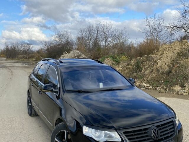 Черный Фольксваген Пассат Вариант, объемом двигателя 2 л и пробегом 330 тыс. км за 6000 $, фото 7 на Automoto.ua