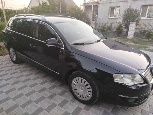 Черный Фольксваген Пассат Вариант, объемом двигателя 2 л и пробегом 260 тыс. км за 2250 $, фото 10 на Automoto.ua