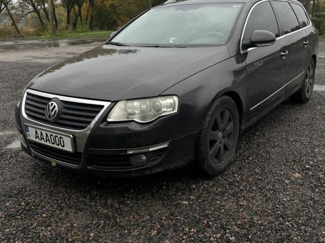 Черный Фольксваген Пассат Вариант, объемом двигателя 2 л и пробегом 255 тыс. км за 6600 $, фото 2 на Automoto.ua