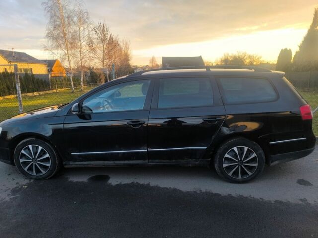 Черный Фольксваген Пассат Вариант, объемом двигателя 2 л и пробегом 440 тыс. км за 3700 $, фото 1 на Automoto.ua