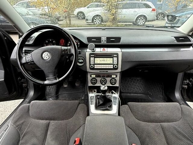 Чорний Фольксваген Пассат Варіант, об'ємом двигуна 2 л та пробігом 359 тис. км за 6500 $, фото 7 на Automoto.ua