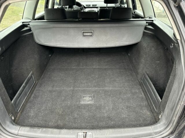 Черный Фольксваген Пассат Вариант, объемом двигателя 1.9 л и пробегом 320 тыс. км за 2600 $, фото 15 на Automoto.ua