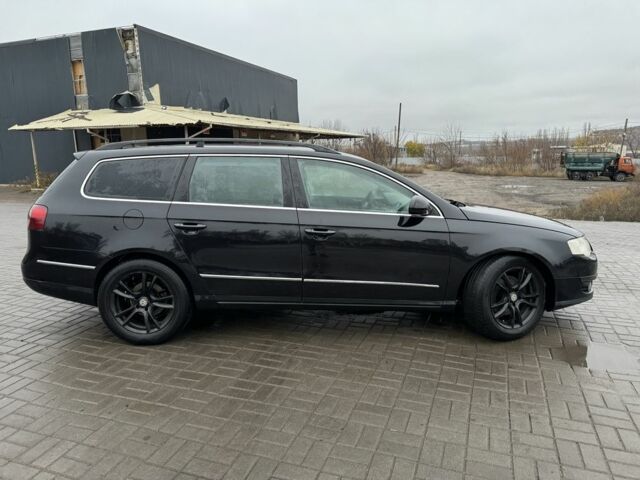 Черный Фольксваген Пассат Вариант, объемом двигателя 2 л и пробегом 503 тыс. км за 3019 $, фото 7 на Automoto.ua