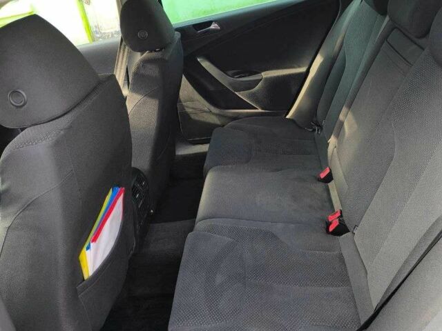 Чорний Фольксваген Пассат Варіант, об'ємом двигуна 2 л та пробігом 220 тис. км за 6750 $, фото 7 на Automoto.ua