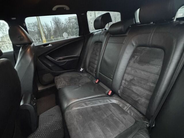 Черный Фольксваген Пассат Вариант, объемом двигателя 2 л и пробегом 383 тыс. км за 5700 $, фото 9 на Automoto.ua