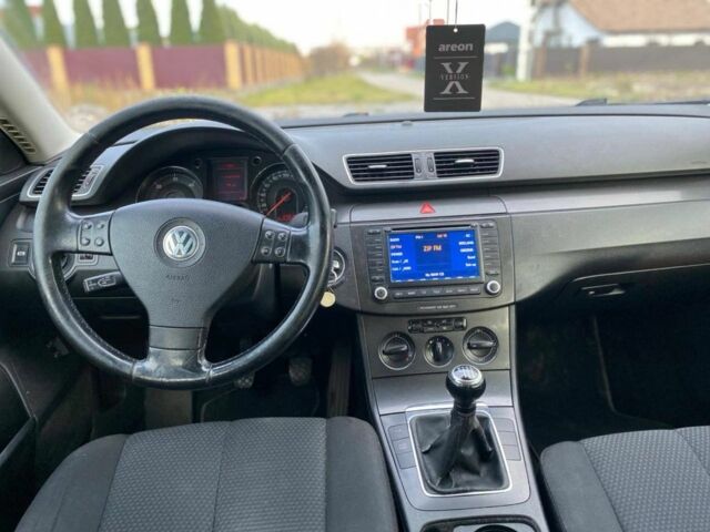 Чорний Фольксваген Пассат Варіант, об'ємом двигуна 2 л та пробігом 300 тис. км за 2850 $, фото 8 на Automoto.ua