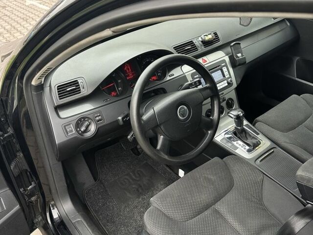 Чорний Фольксваген Пассат Варіант, об'ємом двигуна 2 л та пробігом 320 тис. км за 2600 $, фото 8 на Automoto.ua