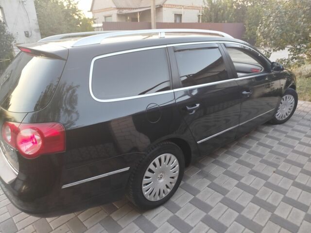 Черный Фольксваген Пассат Вариант, объемом двигателя 2 л и пробегом 260 тыс. км за 2250 $, фото 11 на Automoto.ua