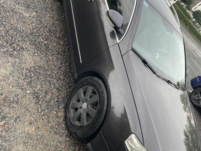 Черный Фольксваген Пассат Вариант, объемом двигателя 2 л и пробегом 255 тыс. км за 6600 $, фото 15 на Automoto.ua