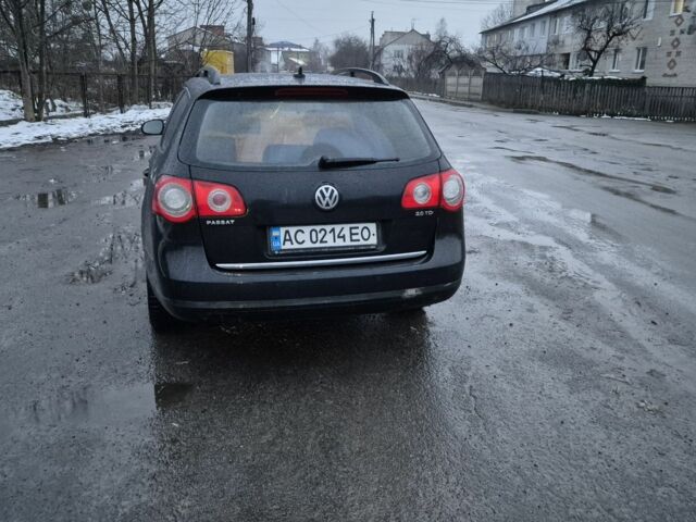 Черный Фольксваген Пассат Вариант, объемом двигателя 2 л и пробегом 198 тыс. км за 4533 $, фото 3 на Automoto.ua