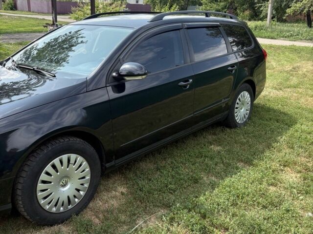 Черный Фольксваген Пассат Вариант, объемом двигателя 1.6 л и пробегом 185 тыс. км за 5999 $, фото 2 на Automoto.ua