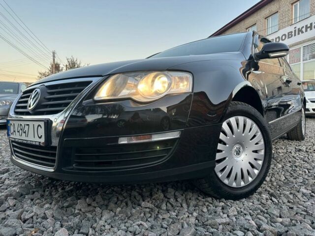 Фольксваген Пассат Варіант 2007 у Смеле на Automoto.ua Чорний Фольксваген Пассат Варіант, об'ємом двигуна 2 л та пробігом 319 тис. км за 6800 $, фото 1 на Automoto.ua