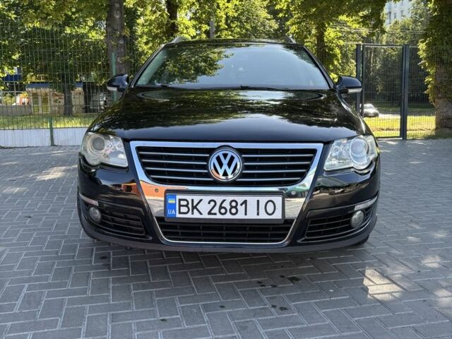 Черный Фольксваген Пассат Вариант, объемом двигателя 2 л и пробегом 305 тыс. км за 6750 $, фото 1 на Automoto.ua