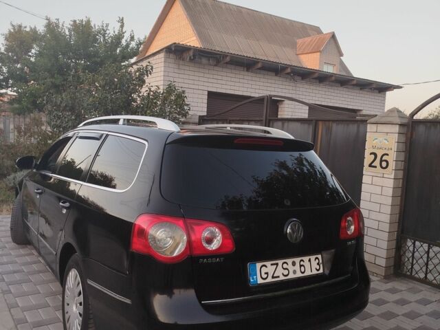 Черный Фольксваген Пассат Вариант, объемом двигателя 2 л и пробегом 260 тыс. км за 2250 $, фото 2 на Automoto.ua