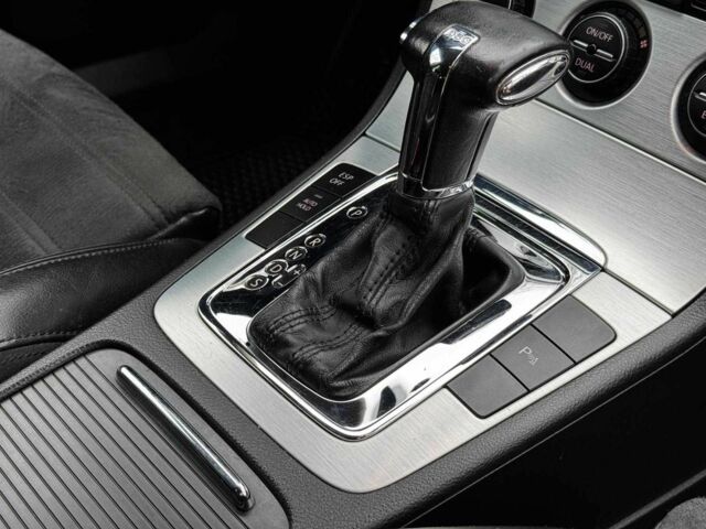 Черный Фольксваген Пассат Вариант, объемом двигателя 2 л и пробегом 326 тыс. км за 6990 $, фото 17 на Automoto.ua