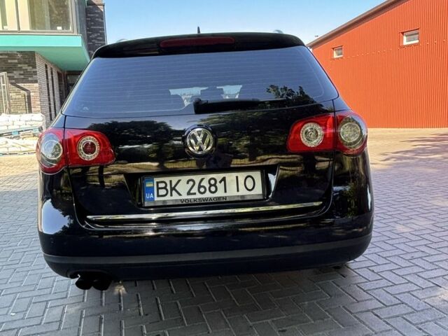 Черный Фольксваген Пассат Вариант, объемом двигателя 2 л и пробегом 305 тыс. км за 6750 $, фото 5 на Automoto.ua